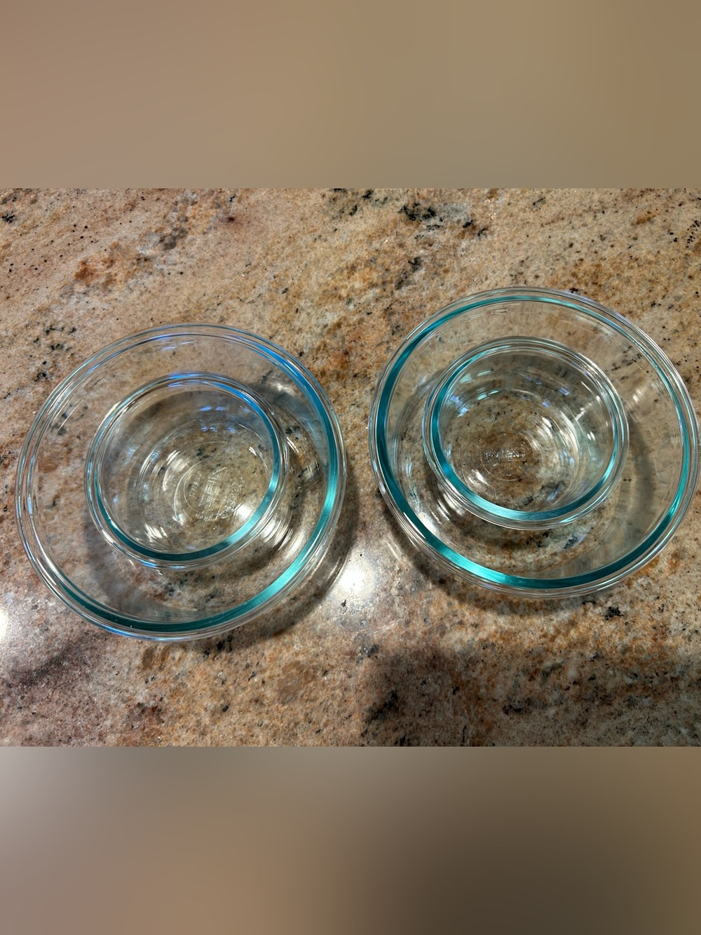 Pyrex 7201-R & 7202-R Set of 4 Blue Rim Tint Glass Mixing Nesting Prep/Storage